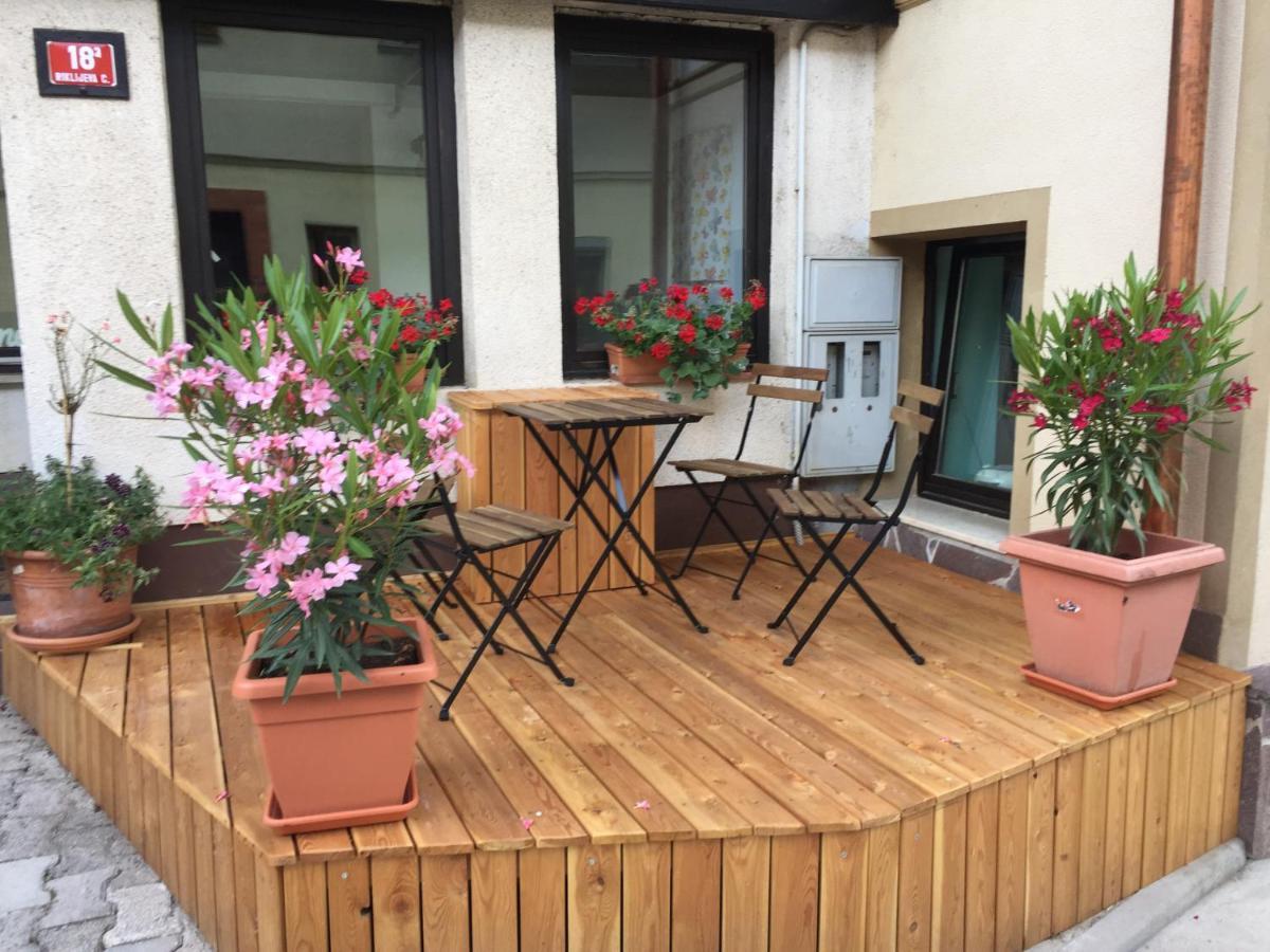 Castle Way Apartments Tamy Bled Bagian luar foto