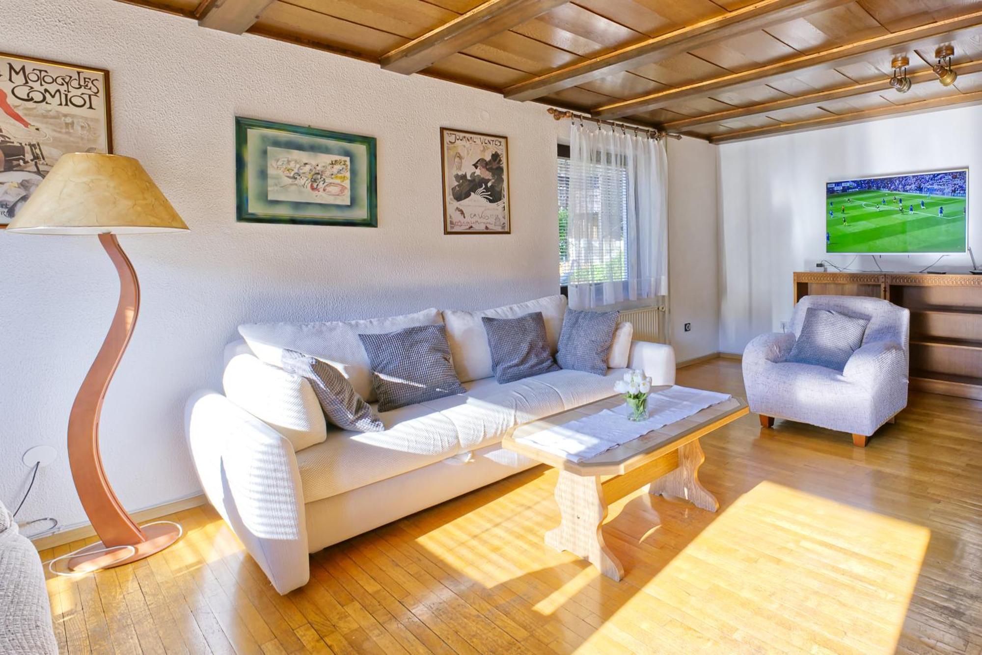 Castle Way Apartments Tamy Bled Bagian luar foto