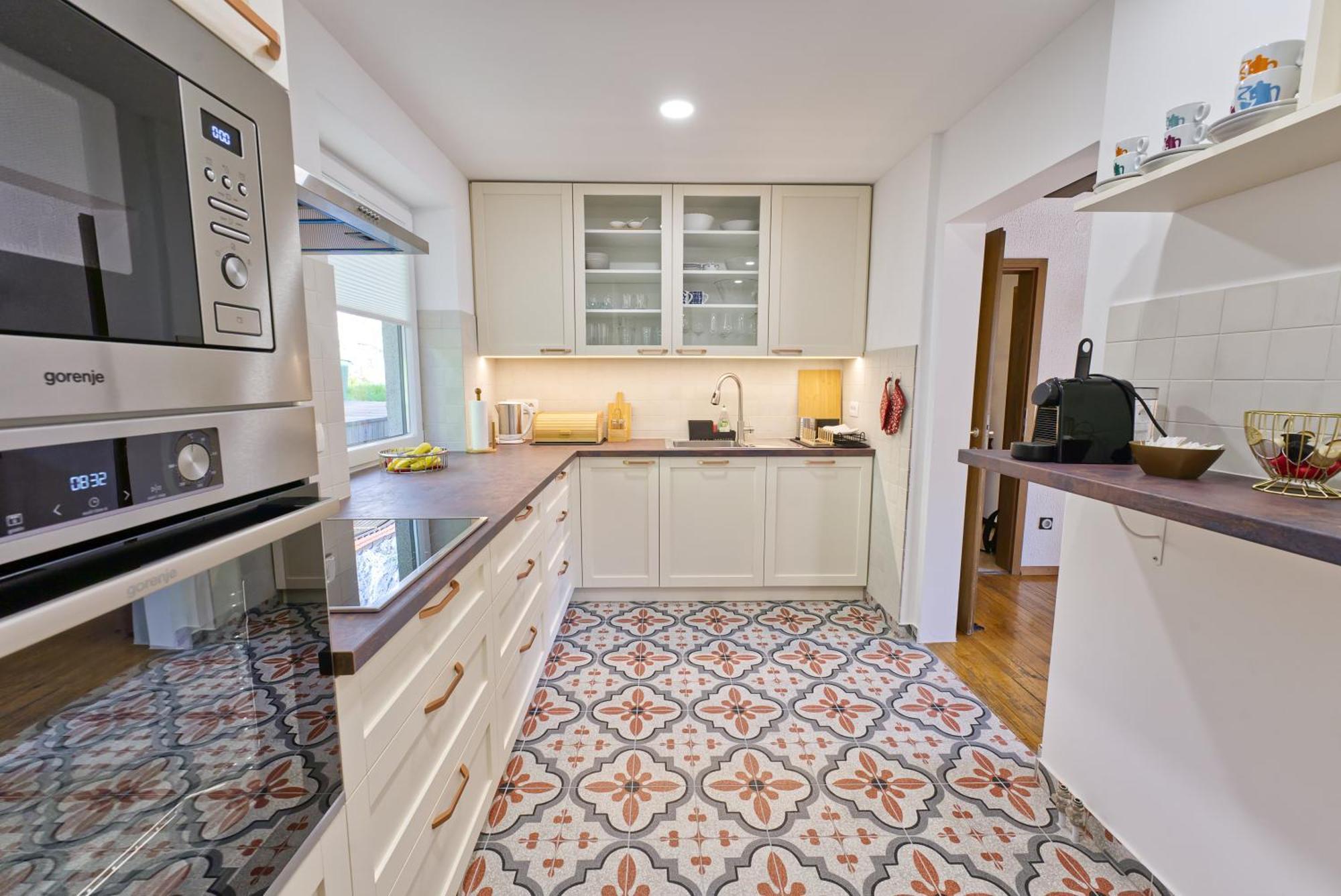 Castle Way Apartments Tamy Bled Bagian luar foto