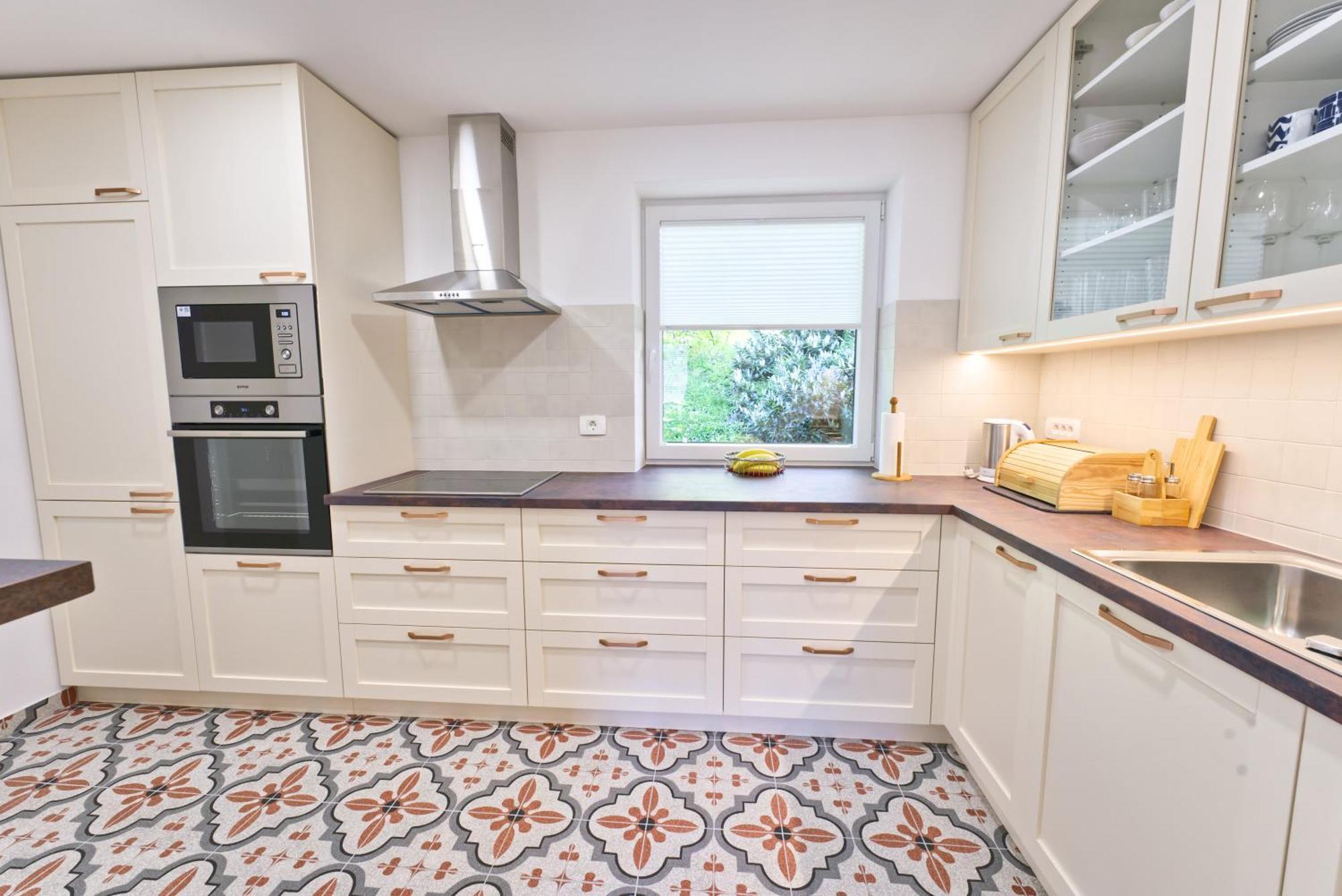 Castle Way Apartments Tamy Bled Bagian luar foto