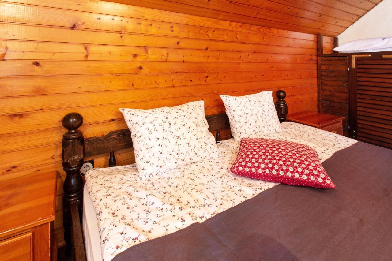 Castle Way Apartments Tamy Bled Bagian luar foto