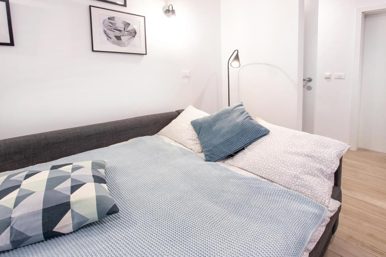 Castle Way Apartments Tamy Bled Bagian luar foto