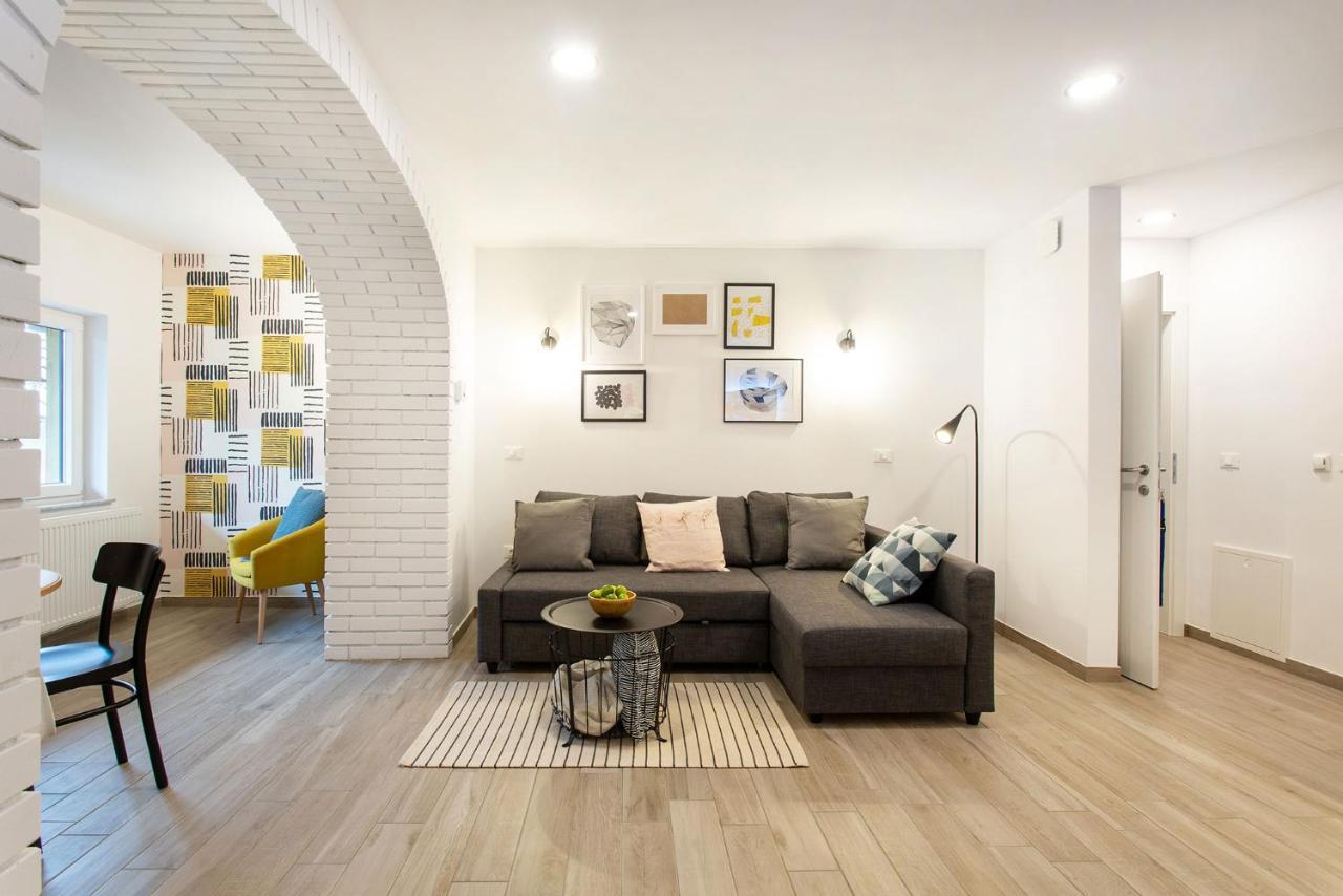 Castle Way Apartments Tamy Bled Bagian luar foto